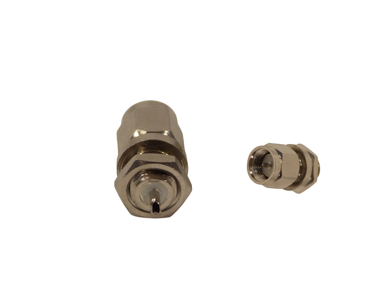 Штекер SMA  панельного типа