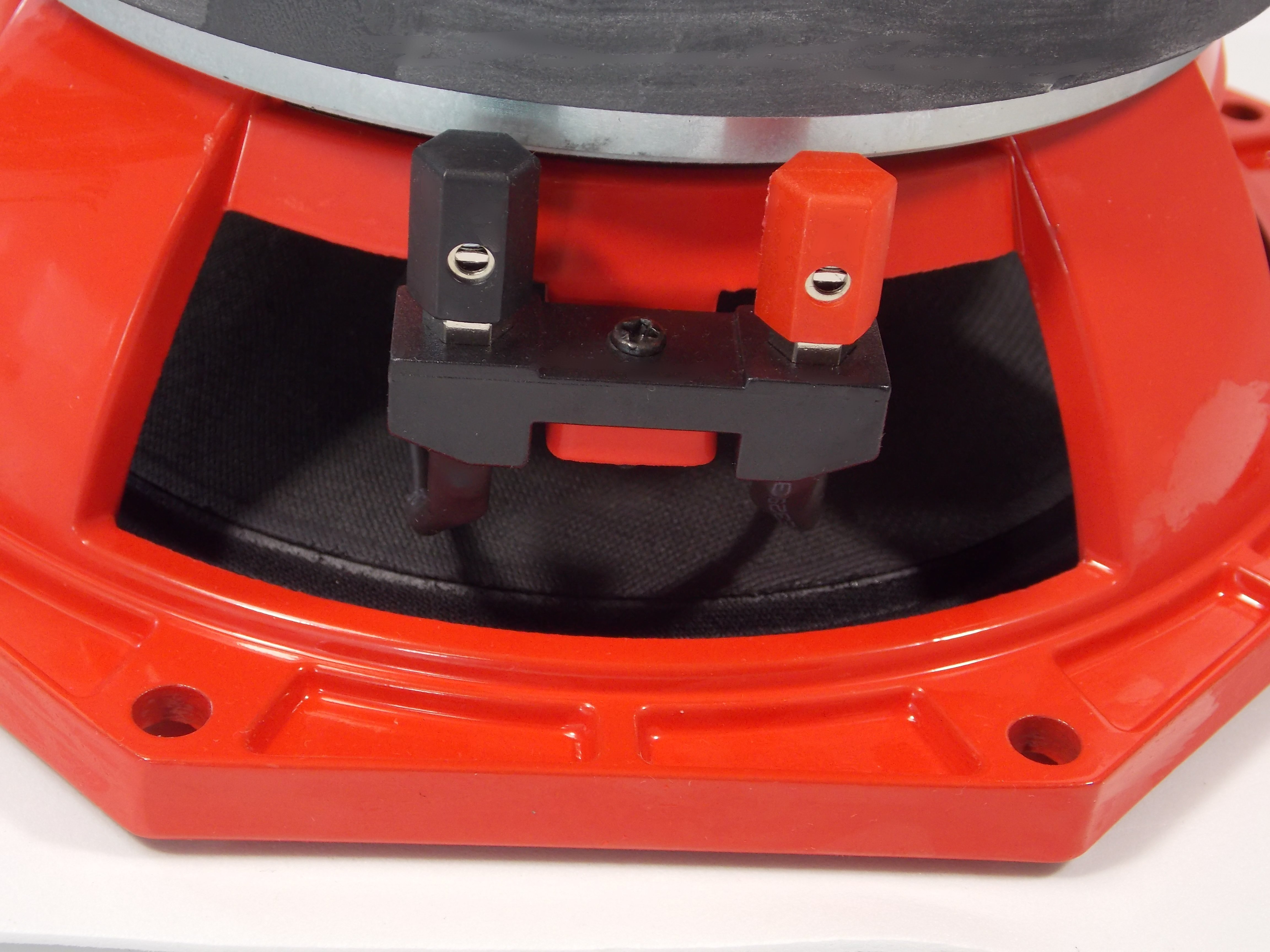 Динамик SW - 880 / 8 дюймов / 300 Вт